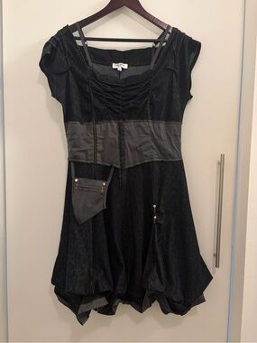 Textured Short Sleeve Dress with Pinstripe Waistband and Pocket Detail